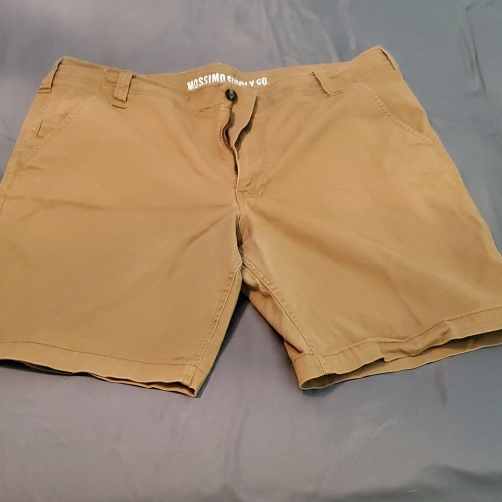 mossimo shorts 42 waist C7
